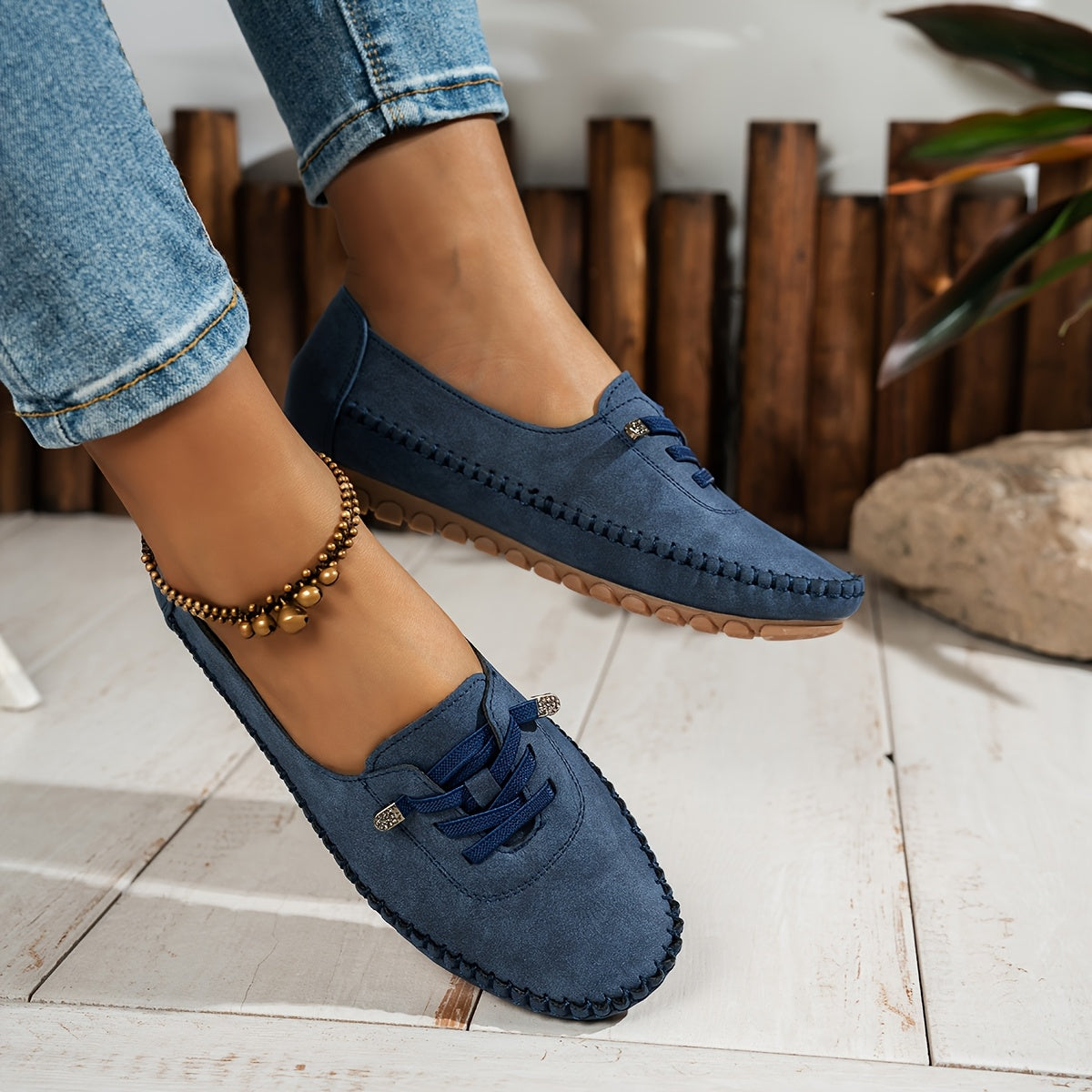 Women's slip-on with full support, perfect for sensitive feet
