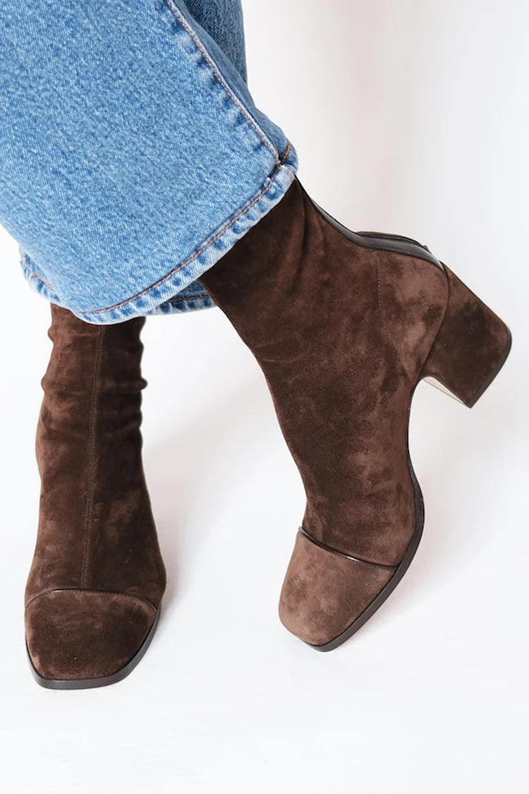 Elegant Women’s Ankle Boots – Timeless Style with Everyday Comfort
