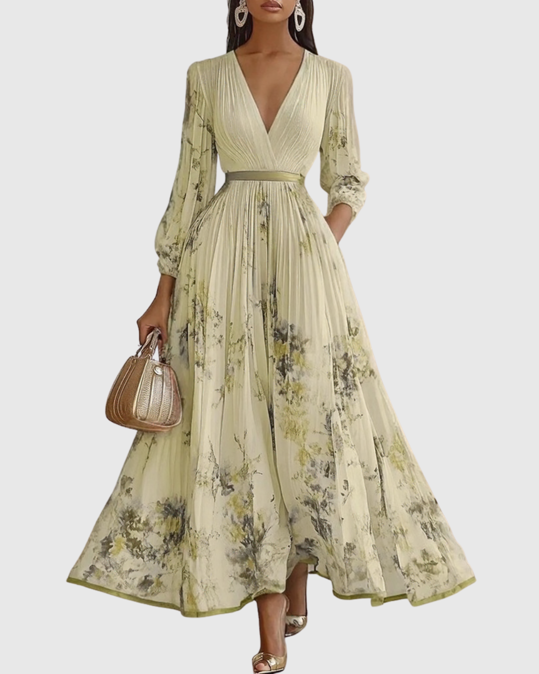 Feminine Pleated Maxi Dress, Elegant Style and Timeless Design