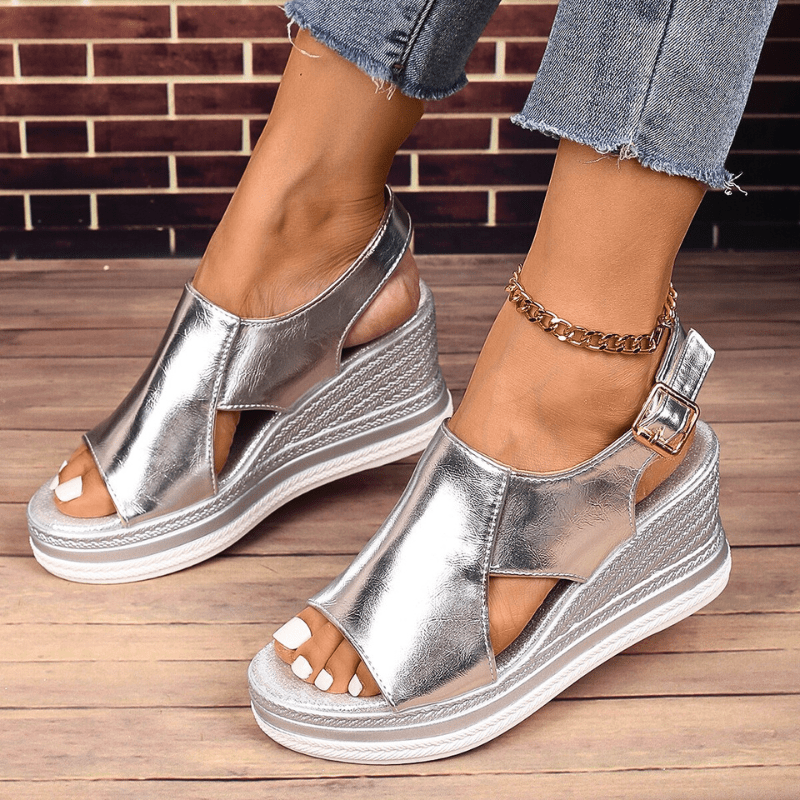 Comfortable Women’s Sandals, Stability and Everyday Walking Comfort