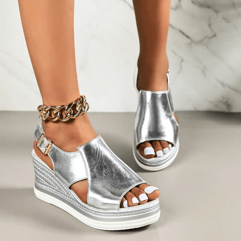 Comfortable Women’s Sandals, Stability and Everyday Walking Comfort