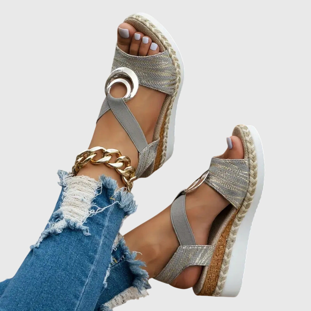 Lightweight Women’s Sandals, Comfort and Ergonomic Support