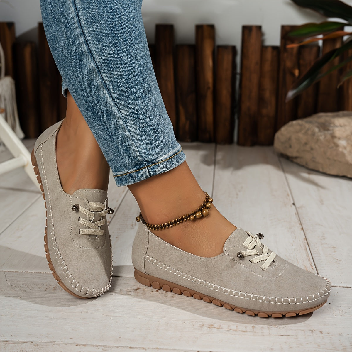 Women's slip-on with full support, perfect for sensitive feet