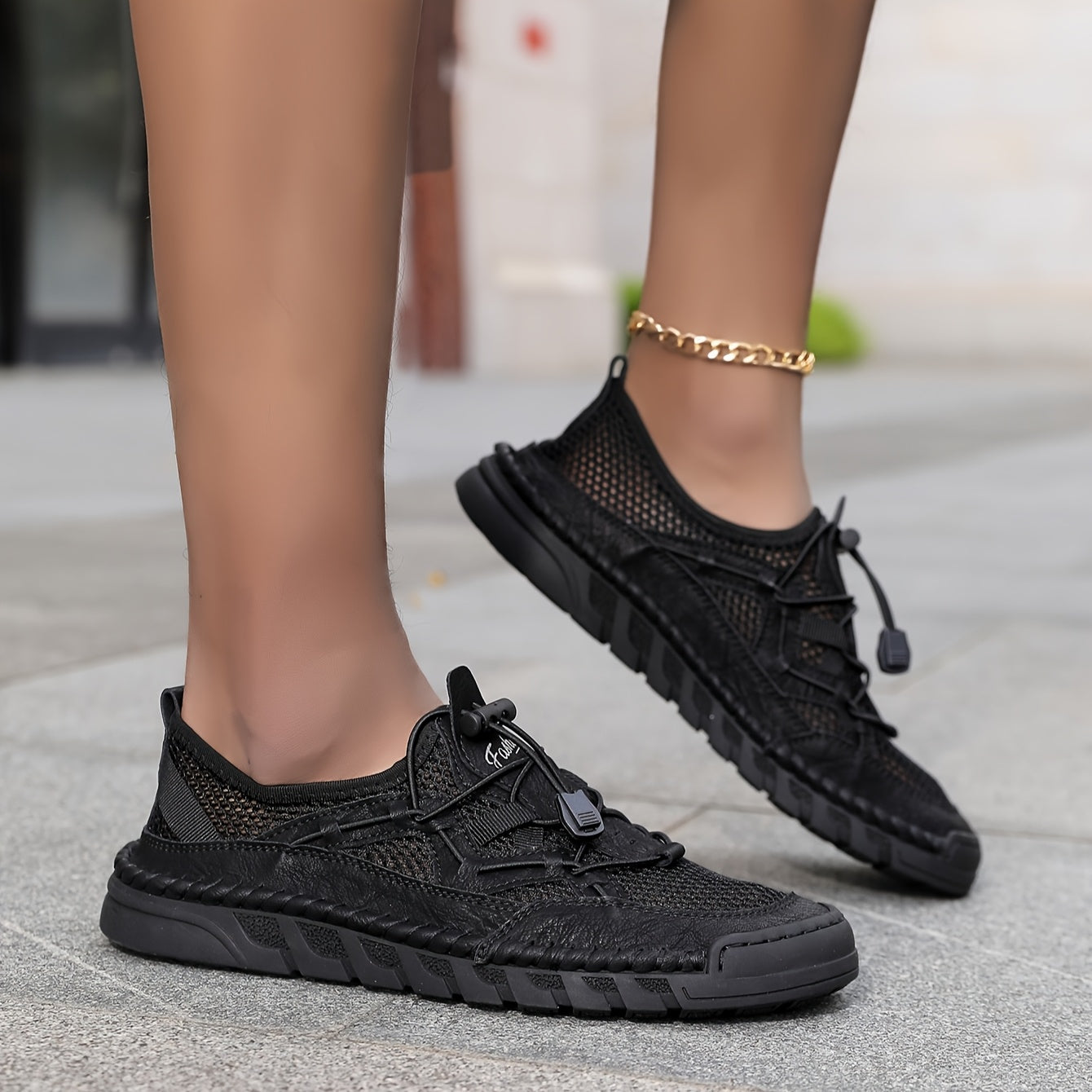 Lightweight Women’s Sneakers – Breathable Comfort for Everyday Wear