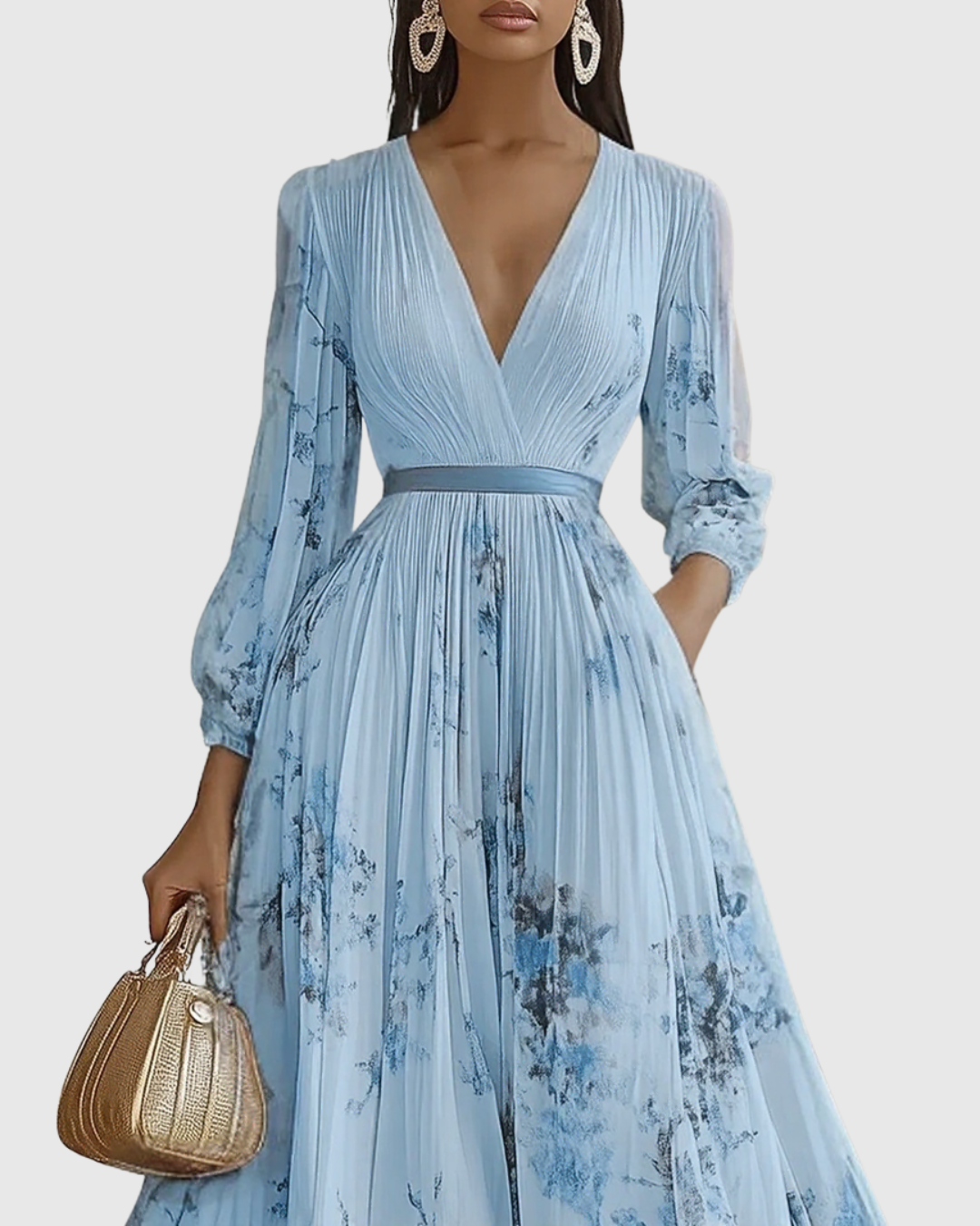 Feminine Pleated Maxi Dress, Elegant Style and Timeless Design