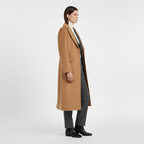 Stylish and comfortable women's jacket in brown