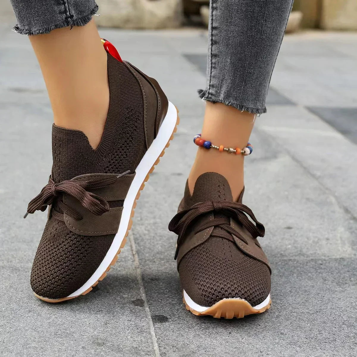 Women’s Sneakers with a Modern Design and Everyday Comfort