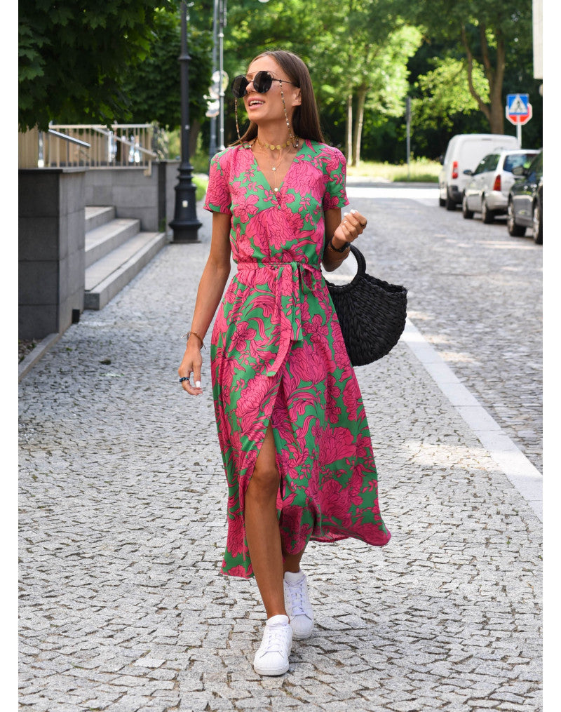 Comfortable Women’s Dress, Lightweight Fabric and Modern Style