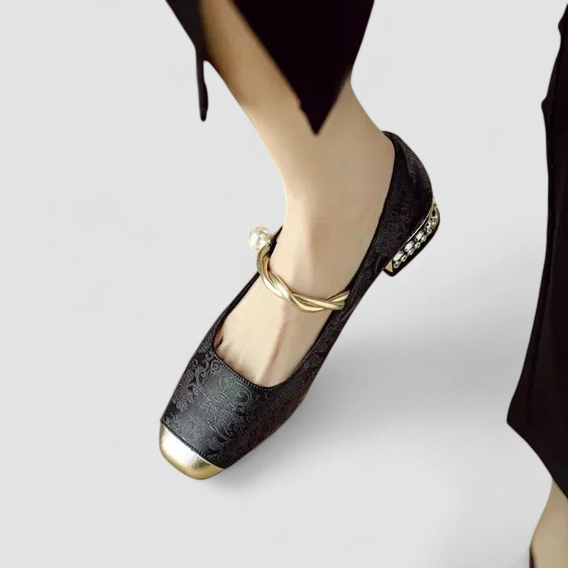 Women’s Mary Jane Shoes – Elegant Style with Everyday Comfort