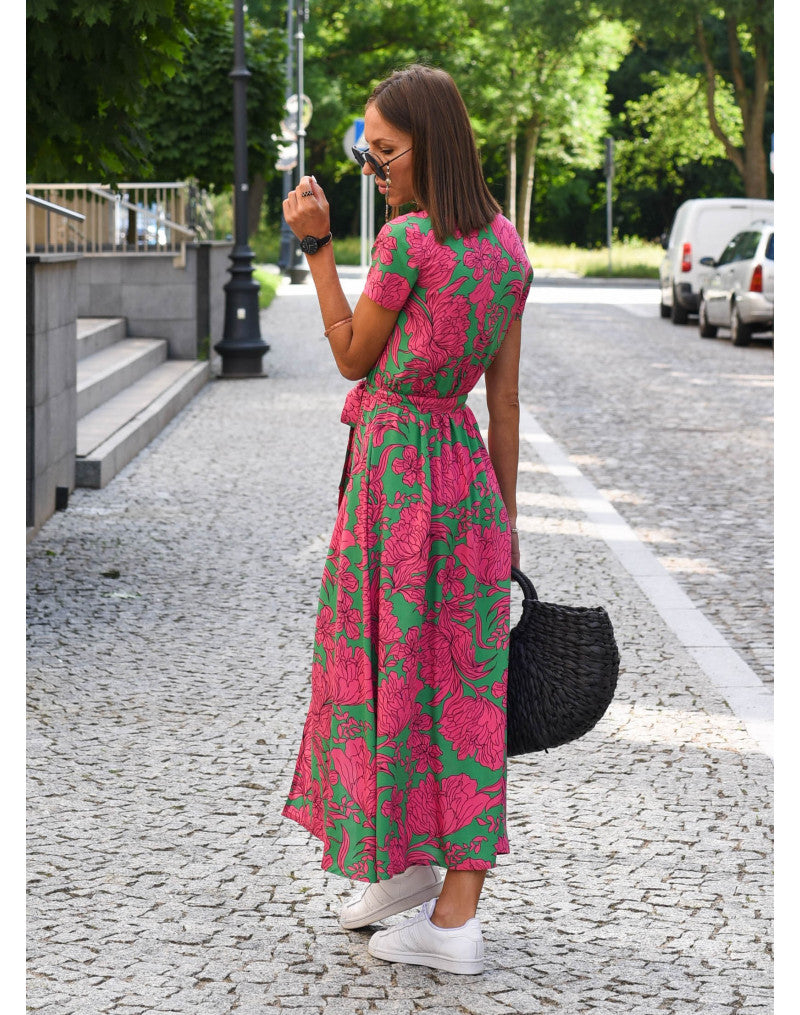 Comfortable Women’s Dress, Lightweight Fabric and Modern Style