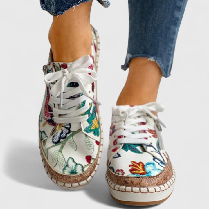 Women’s Slip-On Shoes – Ergonomic Comfort with Modern Style