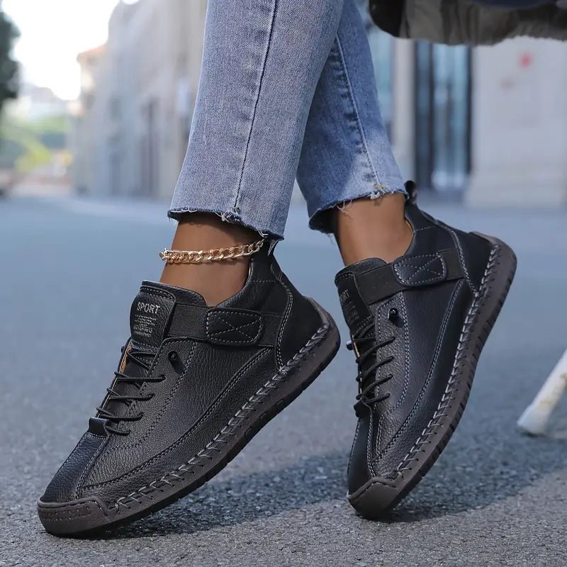 Baskets femme en cuir à enfiler élastique, bout large et semelle EVA 13