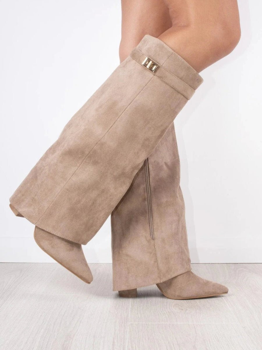 Bottes hautes femme en daim à détails dorés et silhouette affinée 13