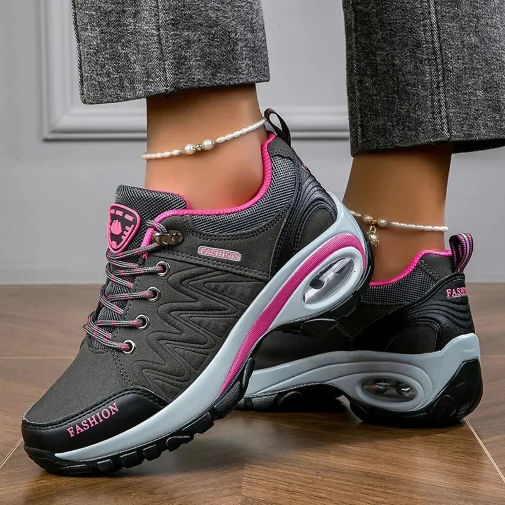 Chaussures de randonnée femme déperlantes à semelle antidérapante et lacets 3