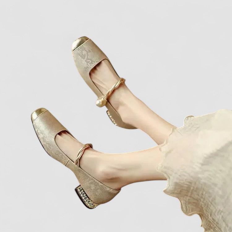 Women’s Mary Jane Shoes – Elegant Style with Everyday Comfort