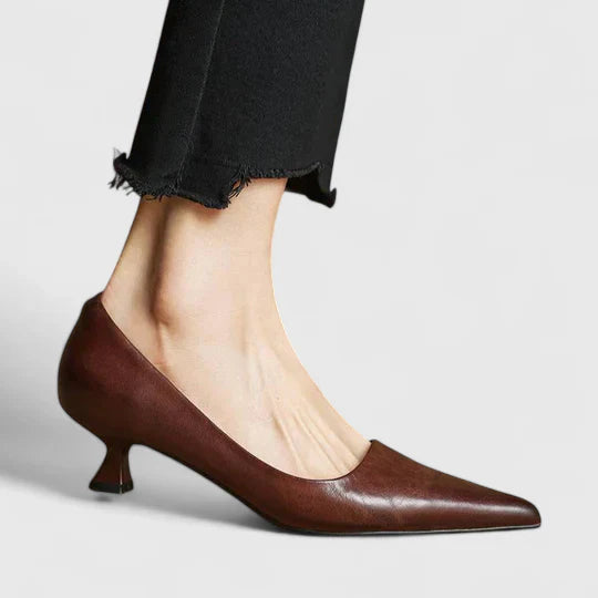 Elegant Women’s Heels – Stable Comfort with Timeless Style