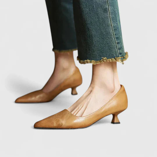 Elegant Women’s Heels – Stable Comfort with Timeless Style