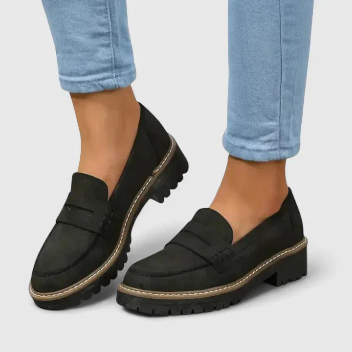Women’s Loafers with Supportive Comfort – Style and Everyday Ease
