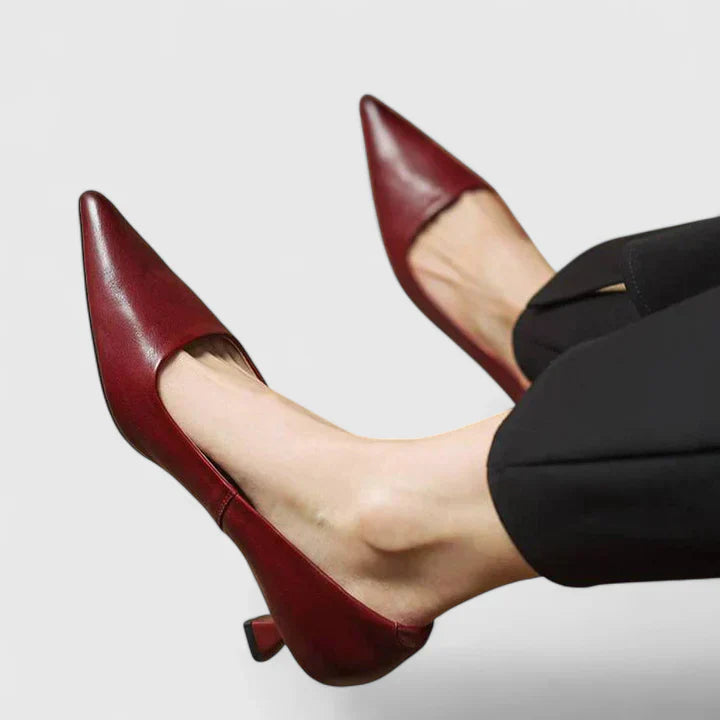 Elegant Women’s Heels – Stable Comfort with Timeless Style