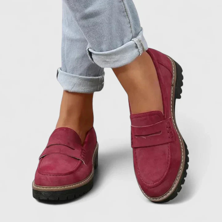 Women’s Loafers with Supportive Comfort – Style and Everyday Ease