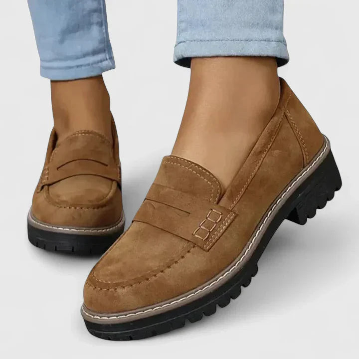 Women’s Loafers with Supportive Comfort – Style and Everyday Ease