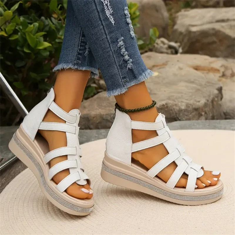 Sandals women's lightweight and comfortable white